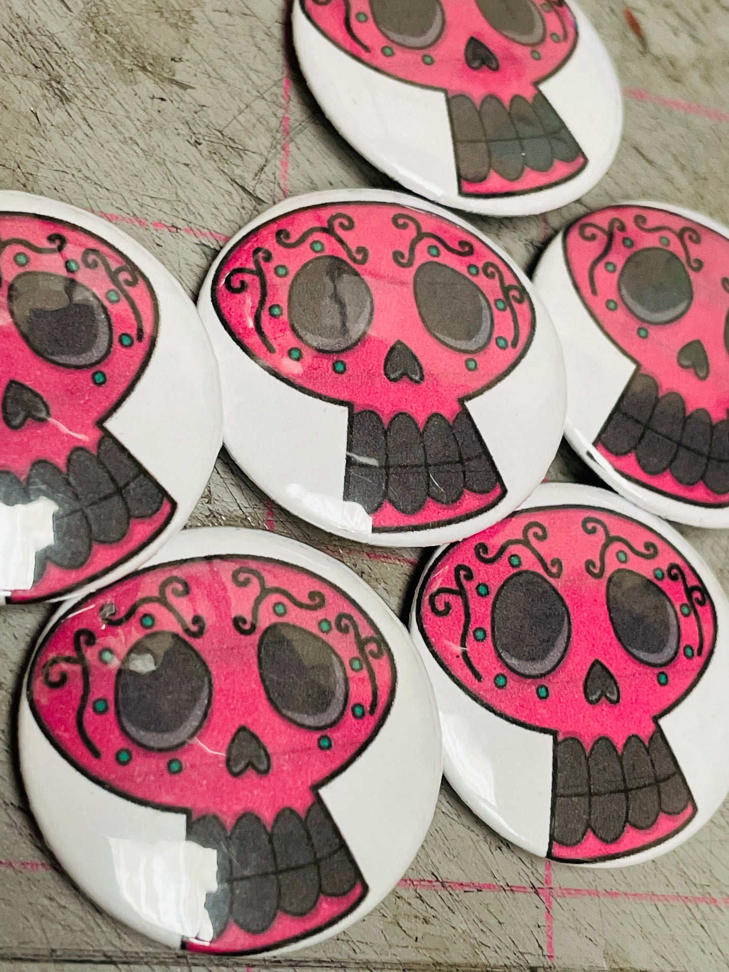 Pink Skull Badge (32mm)