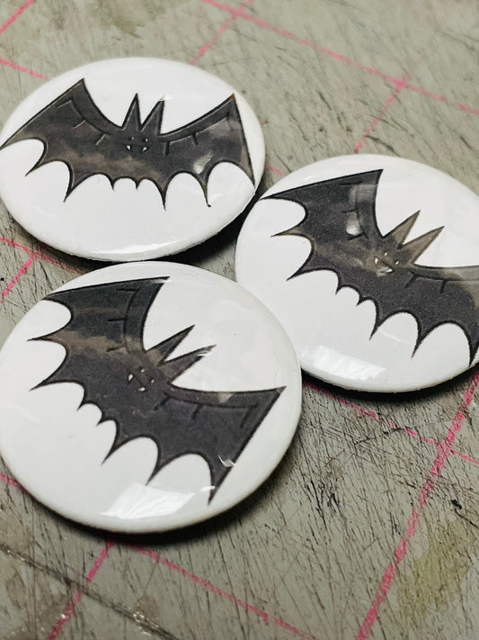 Black Bat Badge (32mm)